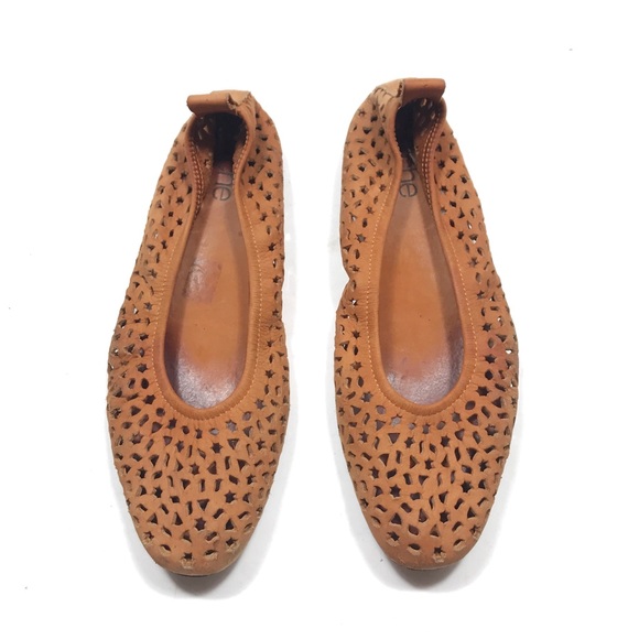 Arche Shoes - ARCHE France Lily Suede Ballet Cutout Flat